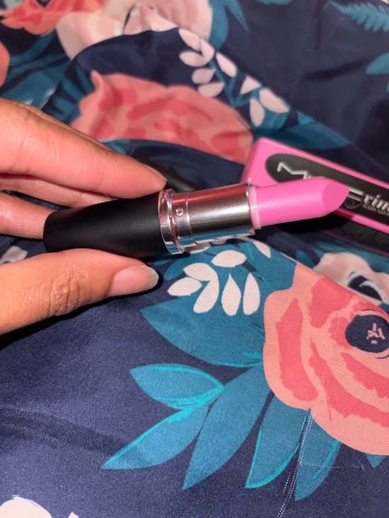 Mac saint germain lipstick - Picture 3 of 4